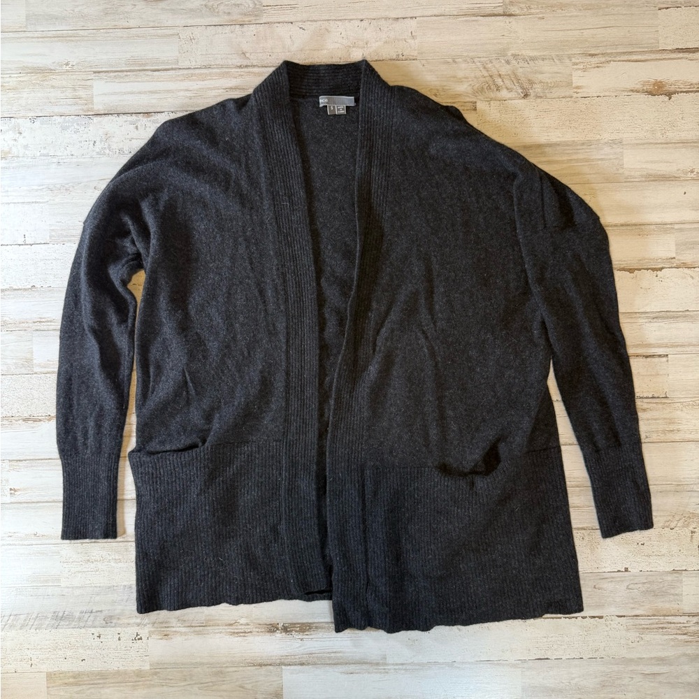 Vince Men’s charcoal gray cashmere no button slide over cardigan grey